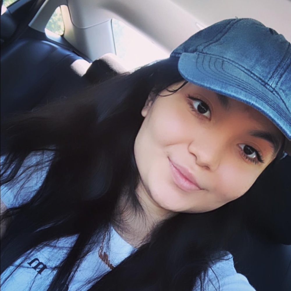 Meet your Posher, Kamilla